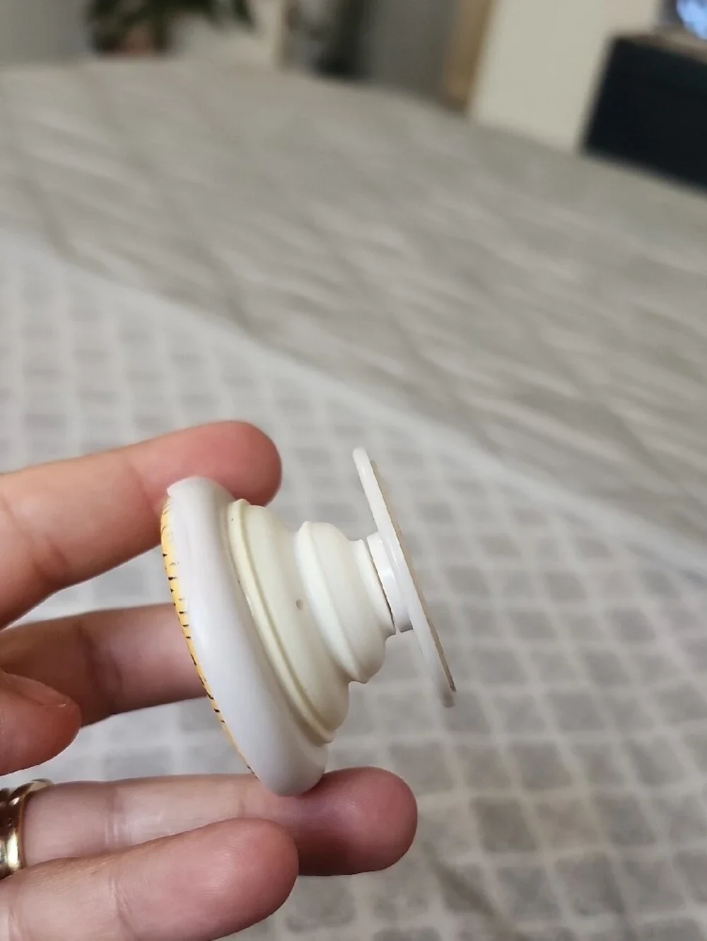 Yellow Patterned Compact Phone Grip